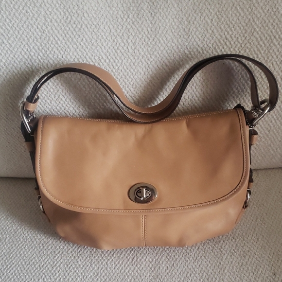 Vintage Coach Leather Shoulder Bag - Picture 1 of 8